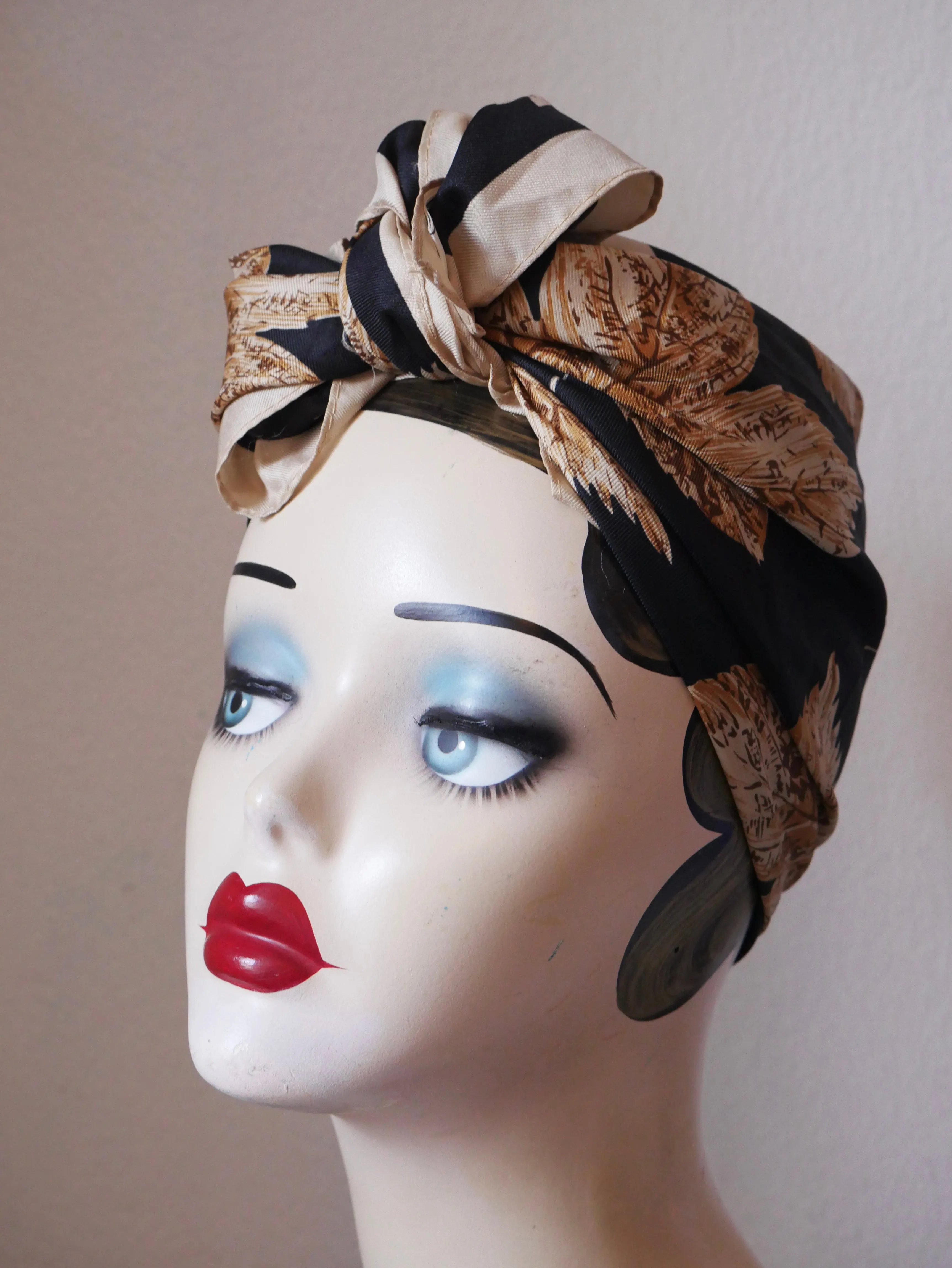 Autumn Leaves True Vintage Scarf🍁