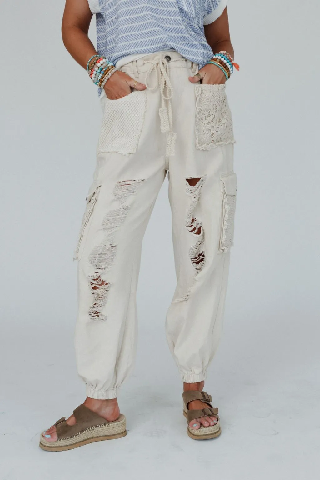 City Sky Distressed Pants - Oat