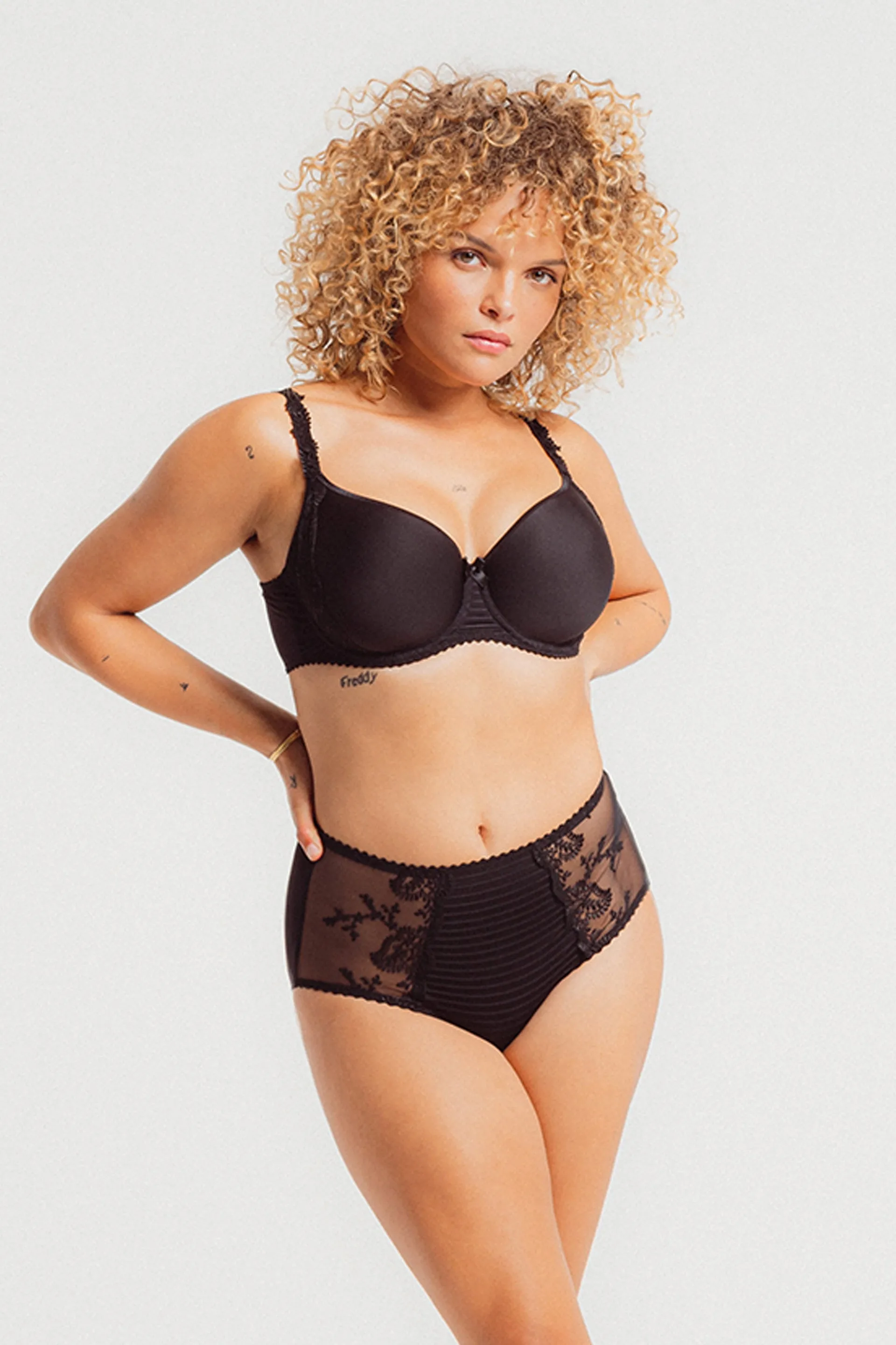 Élise High Waisted Brief Black