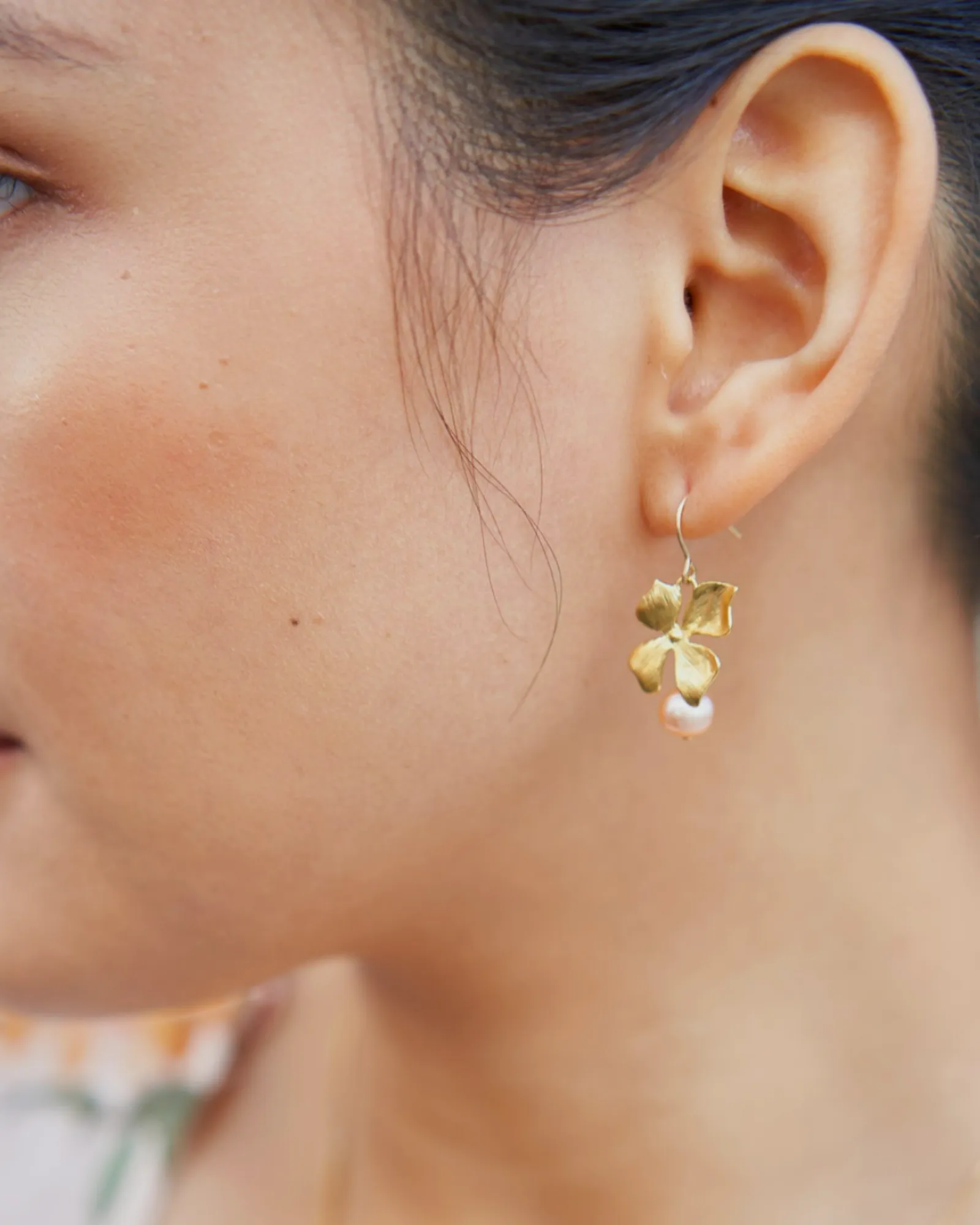 Mini Floral Pearl Earrings